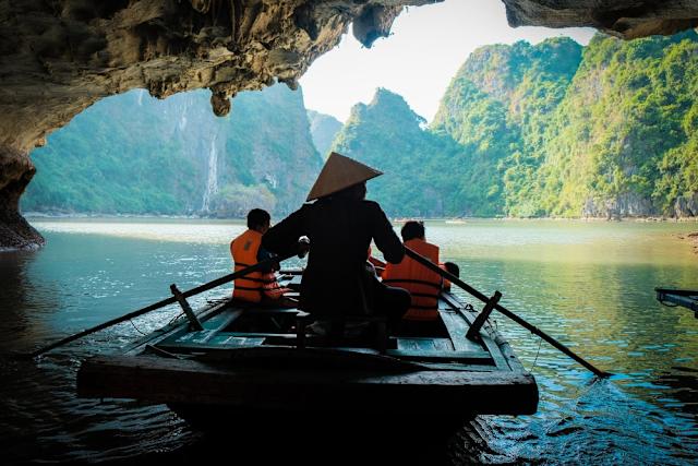Teaching English in Southeast Asia: Comparing Thailand, Cambodia, and Vietnam  